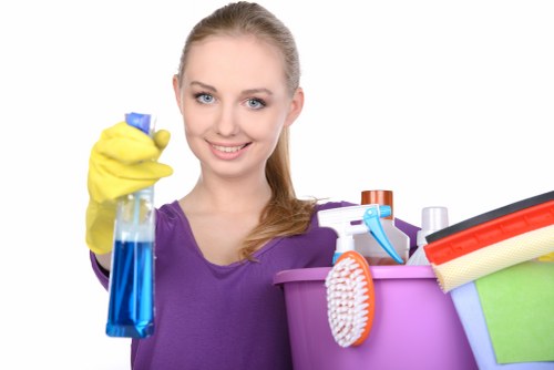Load-based and cubic-yard pricing example for a Kentishtown cleaning job