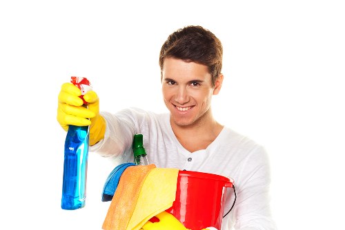 Kitchen cleaning service in a Kentishtown home